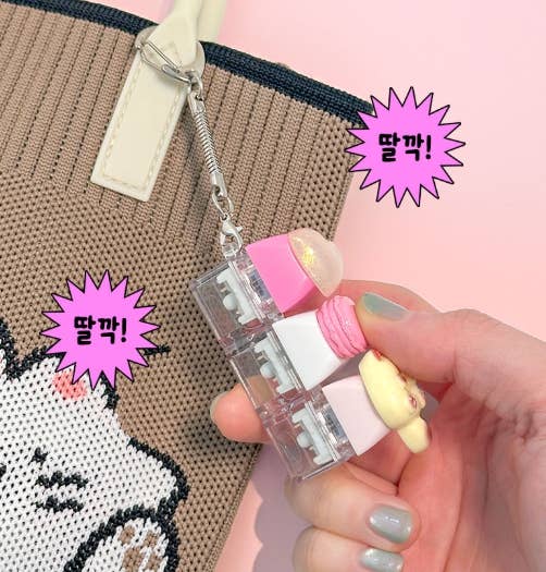 Trending DIY Keyboard Keychain Kit – Clickable 3-Keycap Set!