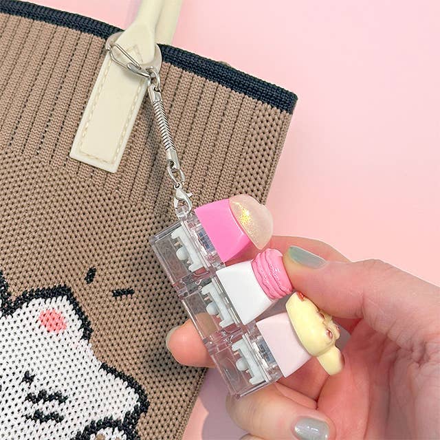 Trending DIY Keyboard Keychain Kit – Clickable 3-Keycap Set!