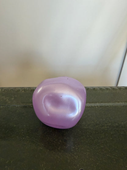 Pearlescent Coconut Oil Modable Balls