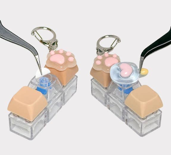 Trending DIY Keyboard Keychain Kit – Clickable 3-Keycap Set!