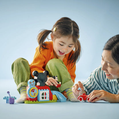 Mickeky Mouse Clubho. Car